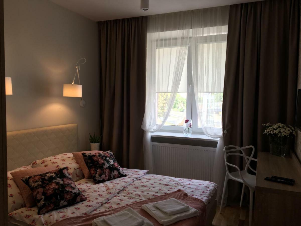 Family & Business Elegant Apartments Ul Astronautow Centrum Downtown - 3 Bedroom, Parking Kielce Esterno foto