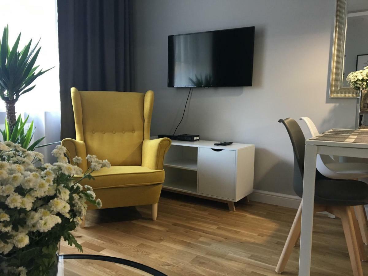 Family & Business Elegant Apartments Ul Astronautow Centrum Downtown - 3 Bedroom, Parking Kielce Esterno foto