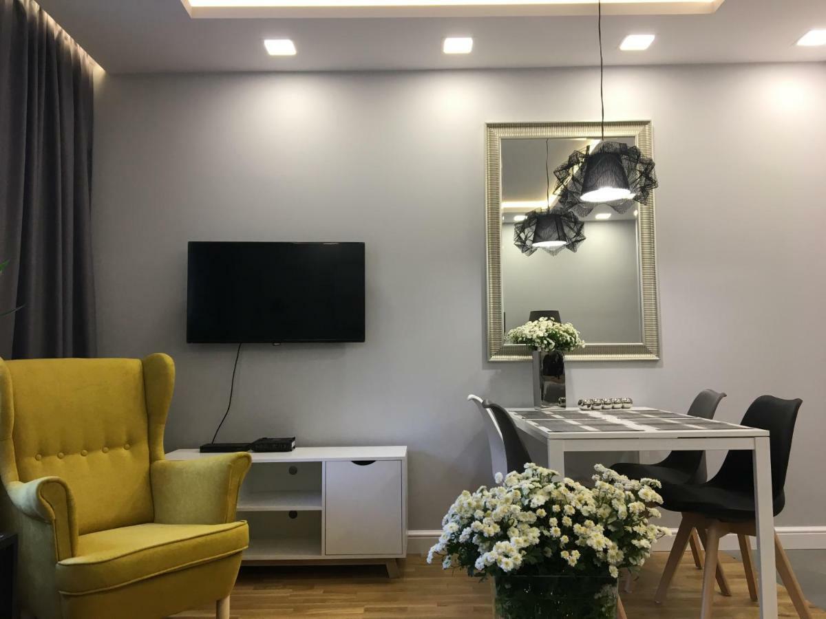 Family & Business Elegant Apartments Ul Astronautow Centrum Downtown - 3 Bedroom, Parking Kielce Esterno foto